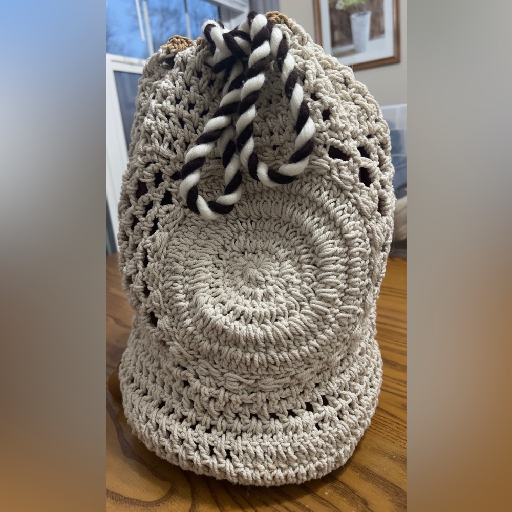 Ruggine handmade crocheted boho bucket-style backpack (bag11)